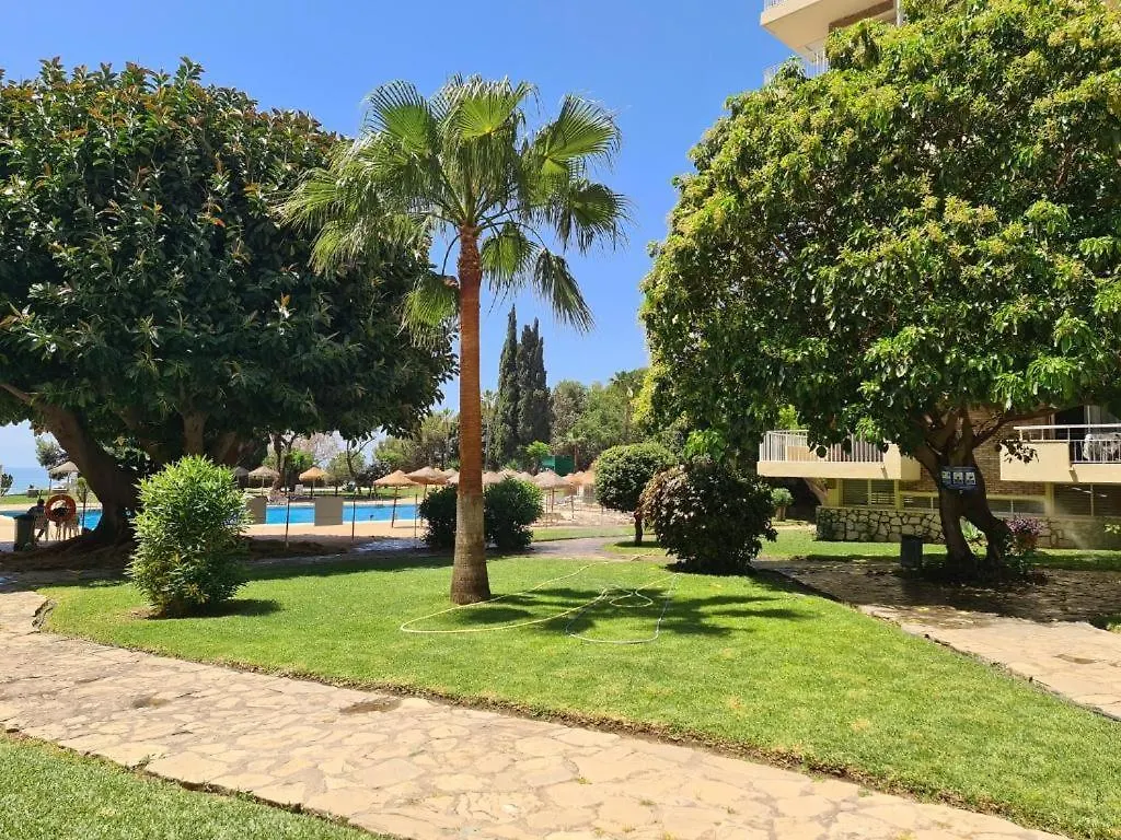 Kontakt z Iris Home Pool And Garden